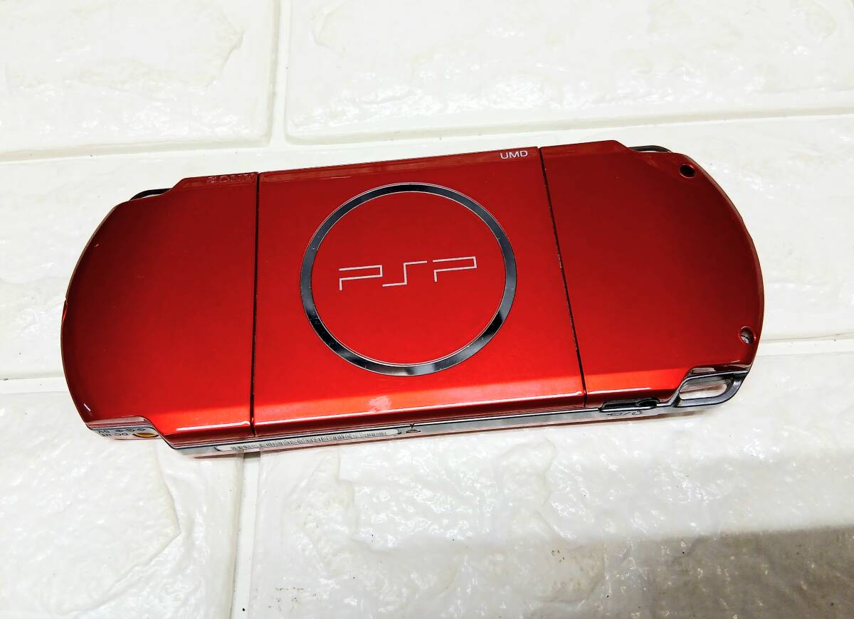 n175【現状/ジャンク品】SONY/ソニー プレイステーションポータブル PSP-3000 PSP (レッド) _画像8