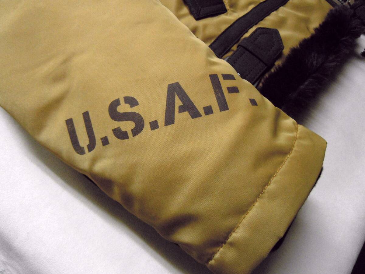 ★限定販売品 定価約3.8万円 AVIREX アヴィレックス パディング B-3 フライトジャケット カーキ メンズL★_画像5