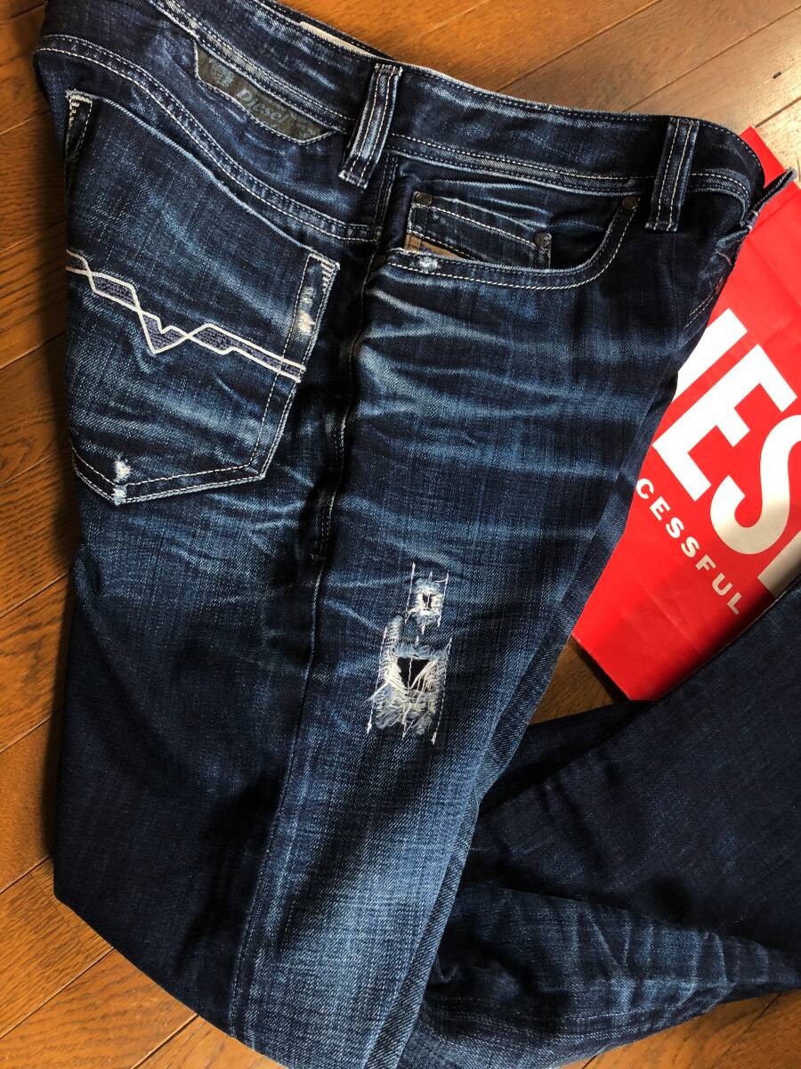 ●W82 DIESEL ディーゼル SAFADO 鬼ヒゲ 高級 イタリー製 ハードダメージ ブリーチ スリム デニムパンツ メンズ 即決 即納 55dsl y2k●1633_画像10