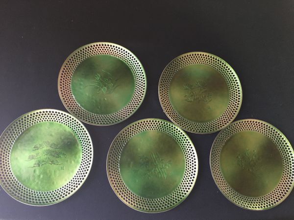 玉利久　美しい透かし胴茶托５枚　竹楊枝　５本　_画像8