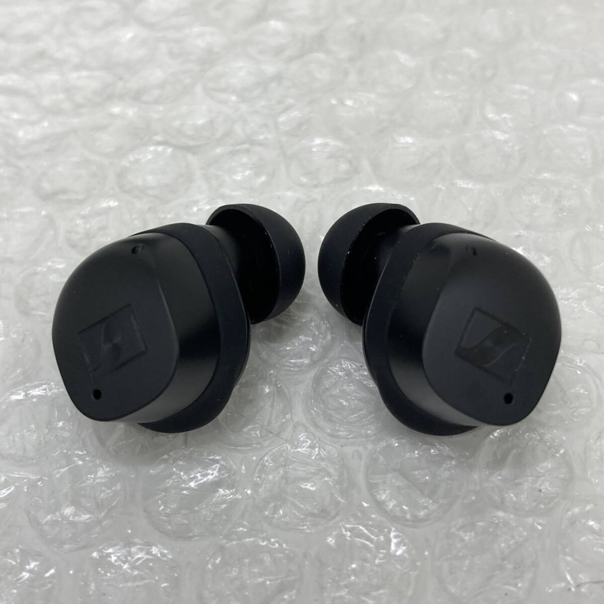 【ジャンク品】SENNHEISER ゼンハイザー MOMENTUM True Wireless 3 ワイヤレスイヤホン MTW3C 251015SK250281_画像4