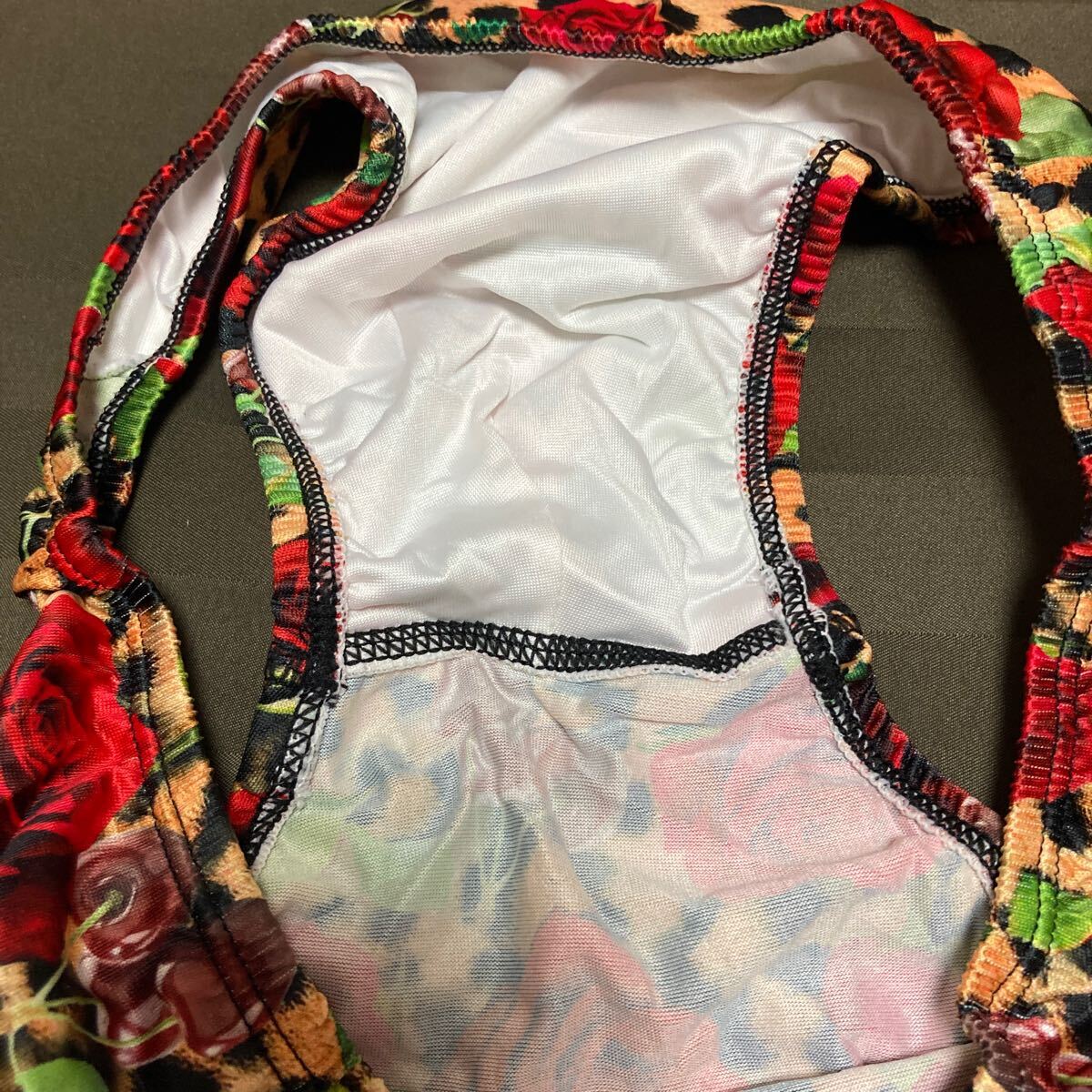 メンズフルバックショーツ、セクシー、薔薇の柄、ポリエステル95%ポリウレタン5%テロテロ生地、L、とんがり_画像8