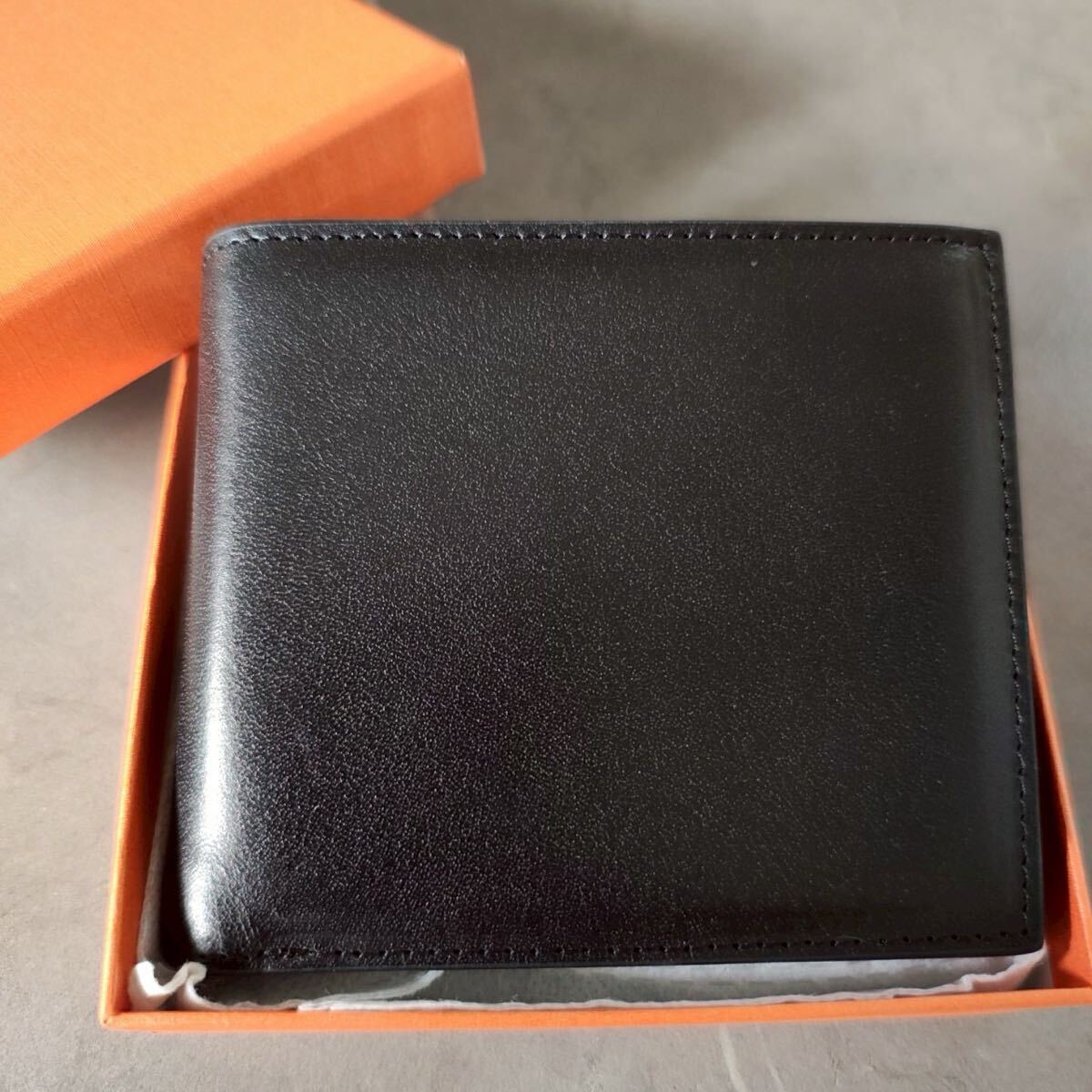 【二つ折り財布】メンズ 黒 ブラック スキミング防止 小銭入れ 本革 薄型 ギフト プレゼント 財布 小物 新品 箱付き カード収納 レザー_画像4