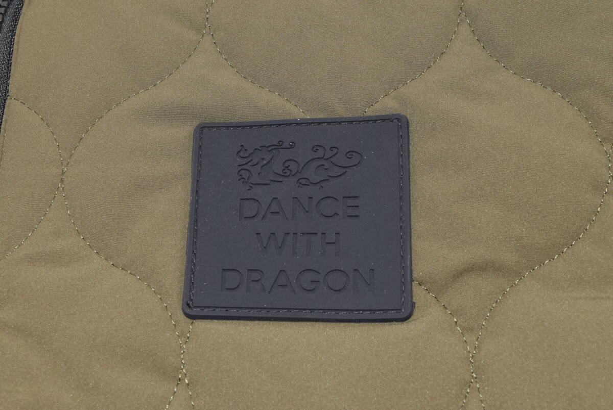 新品未使用☆DANCE WITH DRAGON ドラゴン フード ブルゾン☆カーキ☆XLサイズ 肩幅50㎝ 身幅63㎝ 着丈73㎝☆袖丈62㎝☆定価60,500円_画像9