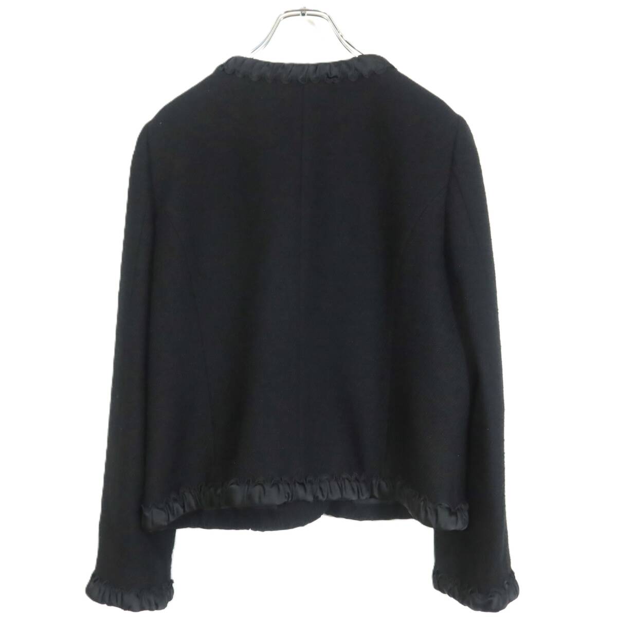 【美品】レリアン★大きいサイズ13＋ ノーカラージャケット 黒系 大人上品なフリルデザイン♪ウール混♪z15700_画像6