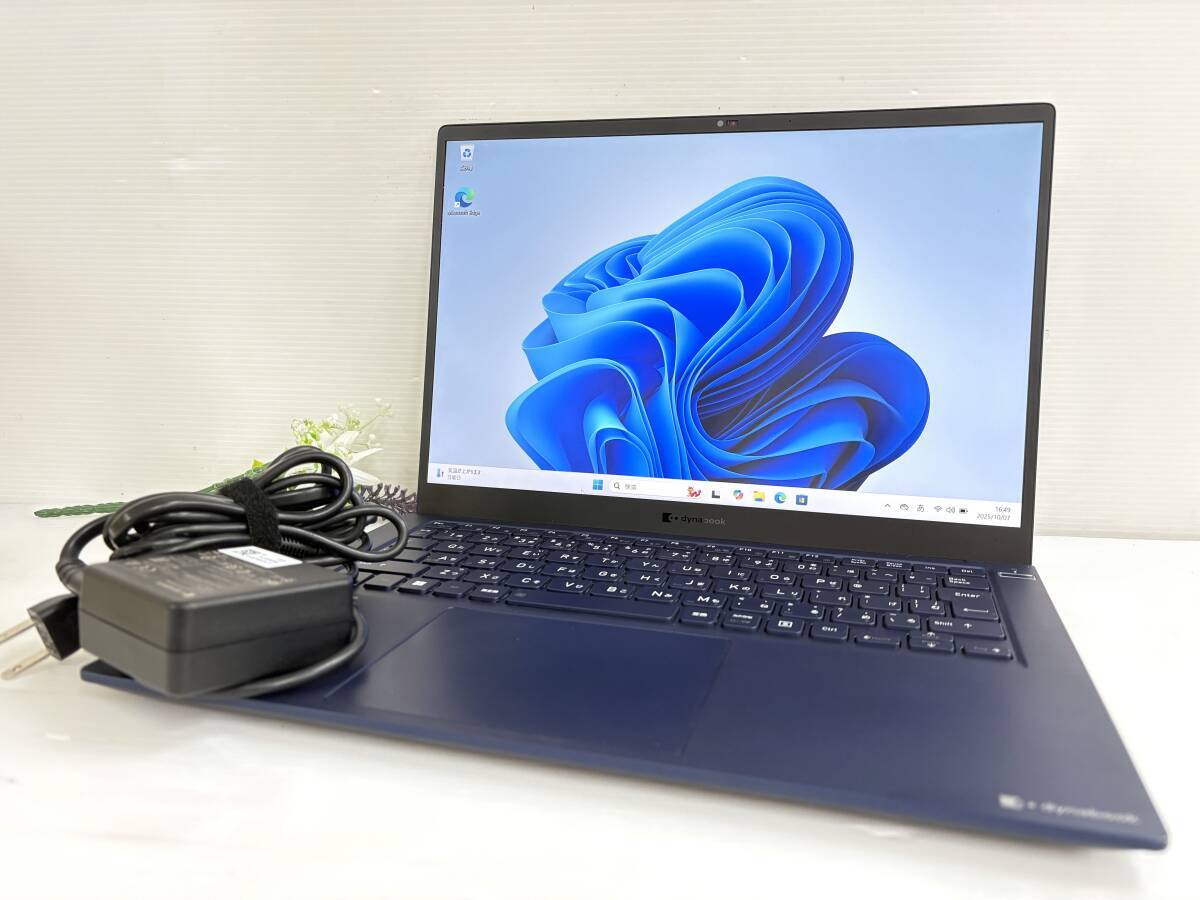 【良品 バッテリー良好】東芝 dynabook RJ74/KU A641KUAC2117『Core i7(1270P)2.2GHz/RAM:16GB/SSD:512GB』14インチ WUXGA 動作品の画像1