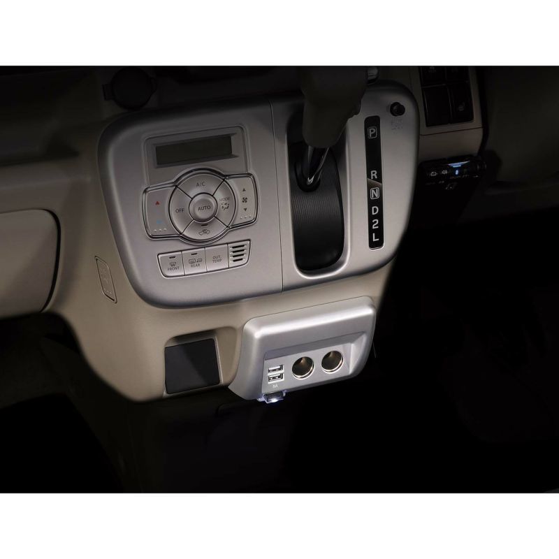 スズキ エブリイ DA17V エブリイワゴン DA17W 専用 電源BOX シルバー 増設 USBポート×2 アクセサリーソケットx2 フットライト_画像1