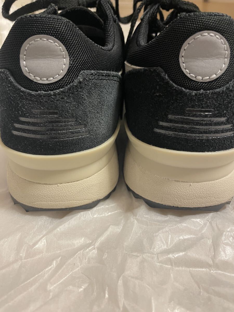 オニツカタイガー スニーカー ブラック　アシックスレディース_画像4