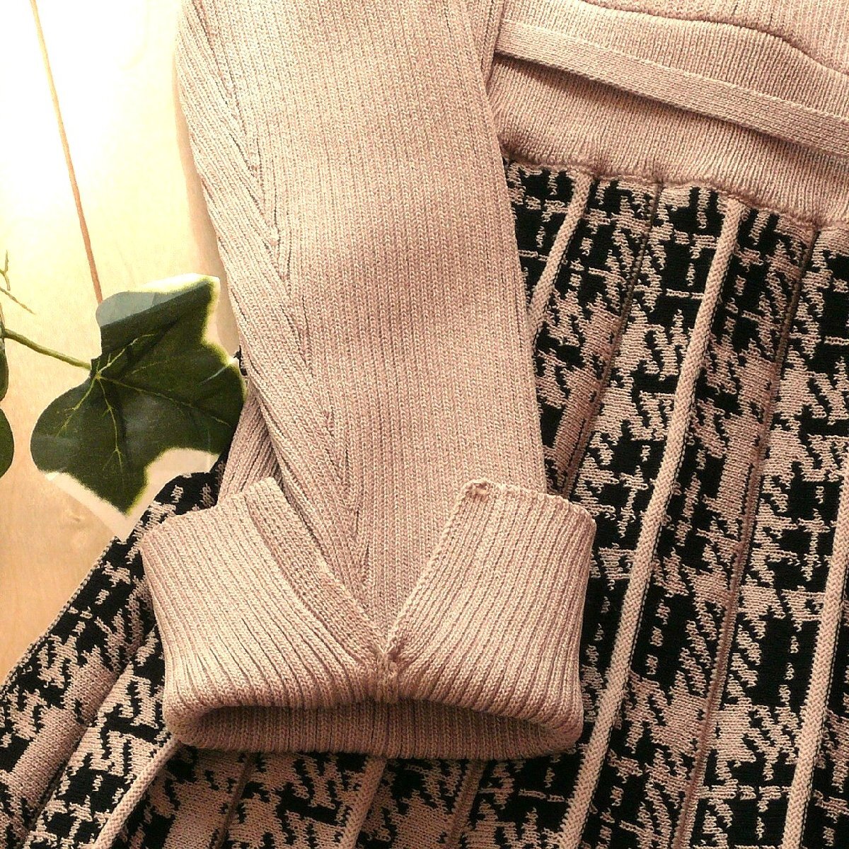 新品 9930 L プリーツ織 切替 ニット ワンピース モカベージュ系 レディース リブ編み チェック模様 リボン 上品 50代 60代 70代_画像5