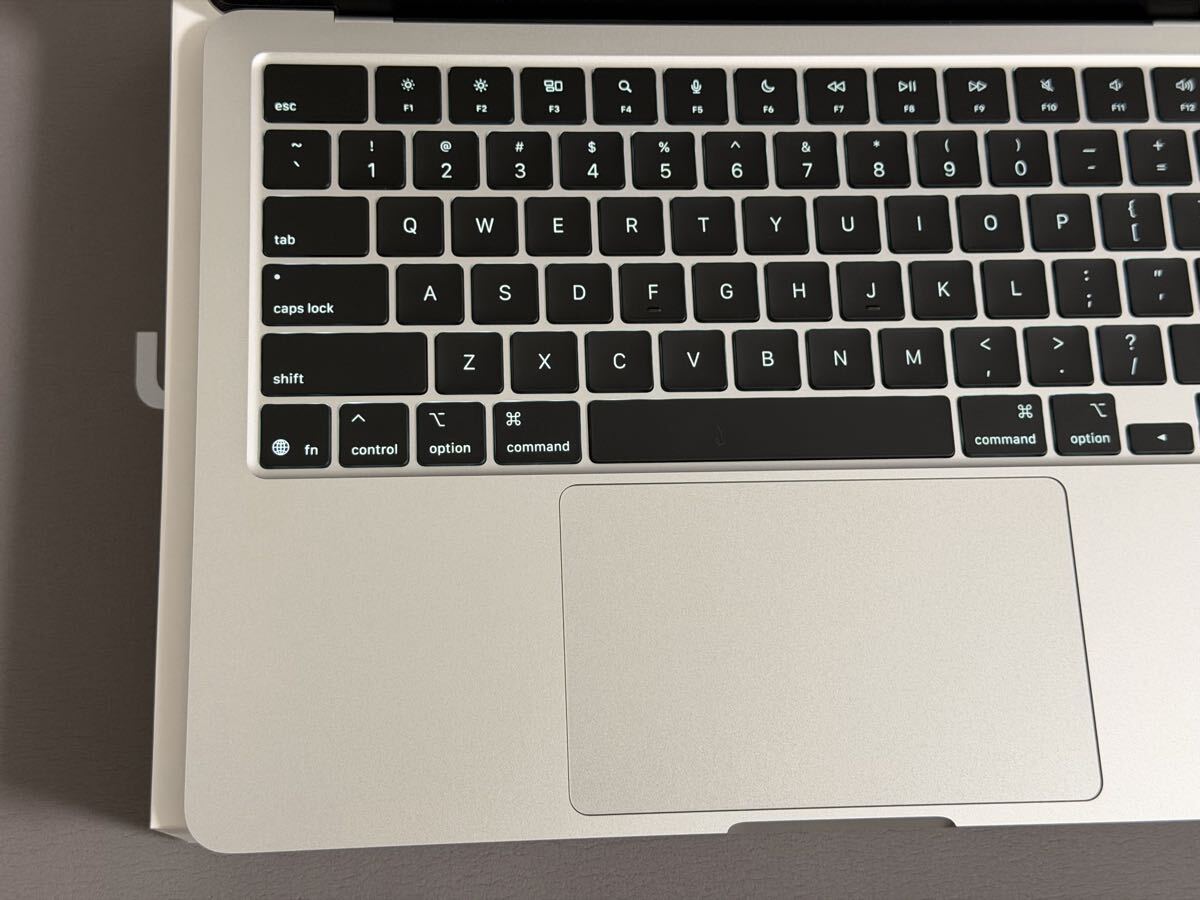 【新品】Apple M4 MacBook Air 32GB 2TB USキー US配列キーボード】アップル(Apple) 13インチMacBook Air Apple