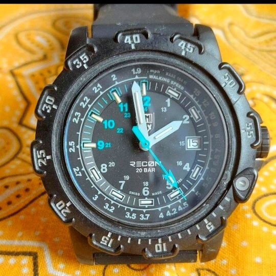 224.1円【稼働品】LUMINOX(ルミノックス) RECON　8800 8823_画像2