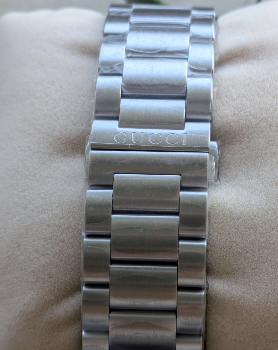 新品未使用　グッチ　GUCCI　腕時計　　ダイブ　紺　メンズ　YA136203　45ミリ　 ダイバーズウォッチ　DIVE　_画像5