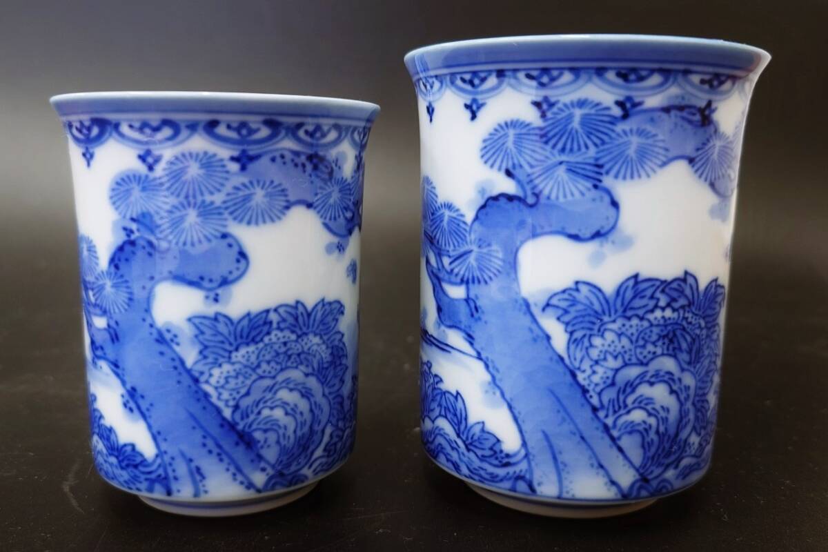 三川内焼 平戸松山窯 組湯飲 夫婦湯のみ 染付 唐子 2客セット 蓋付夫婦湯飲み 煎茶器 茶器 染付 陶器 和食器 木箱付属_画像5