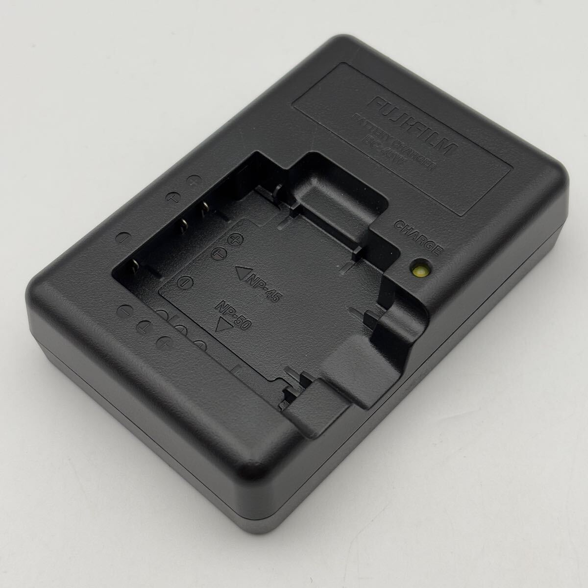 ＊ FUJIFILM FinePix Z800EXR レッド 本体 通電確認済 充電器付 宅急便コンパクト発送 同梱対応可能 富士フィルム ファインピクス デジカメ_画像10