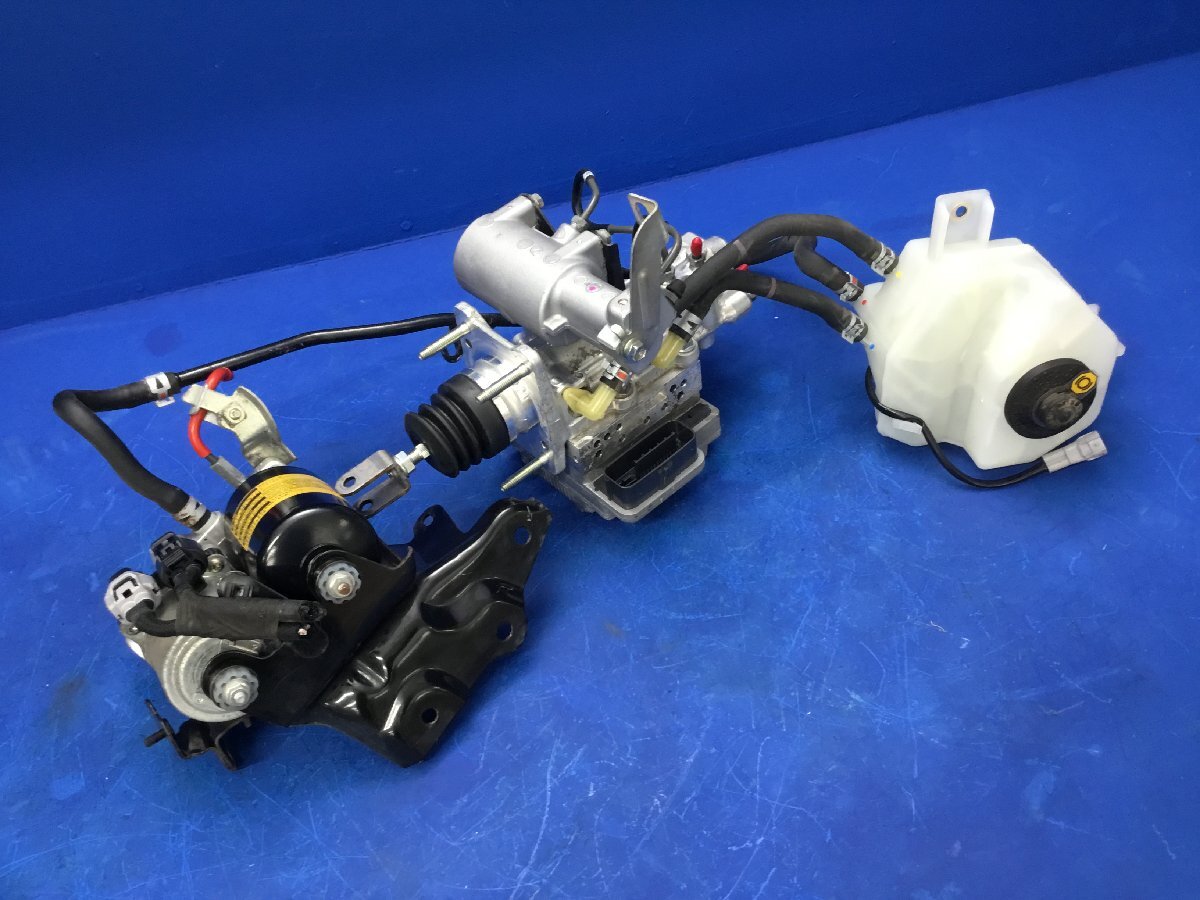 H26年 診断済 刻印:WA ZVW30 プリウス 後期 ABS ブレーキアクチュエーター セット 47210-47450 47070-47050 47270-47030　2502318 6奥6 高