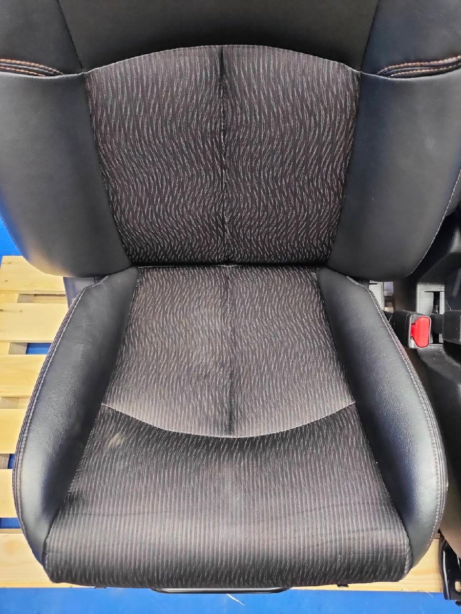 日産 52 エルグランド 後期 ハイウェイスター S 純正 ハーフレザー クロ 運転席 助手席 シート 手動 トリムNO:G 2502474 2F2-3 友_画像4