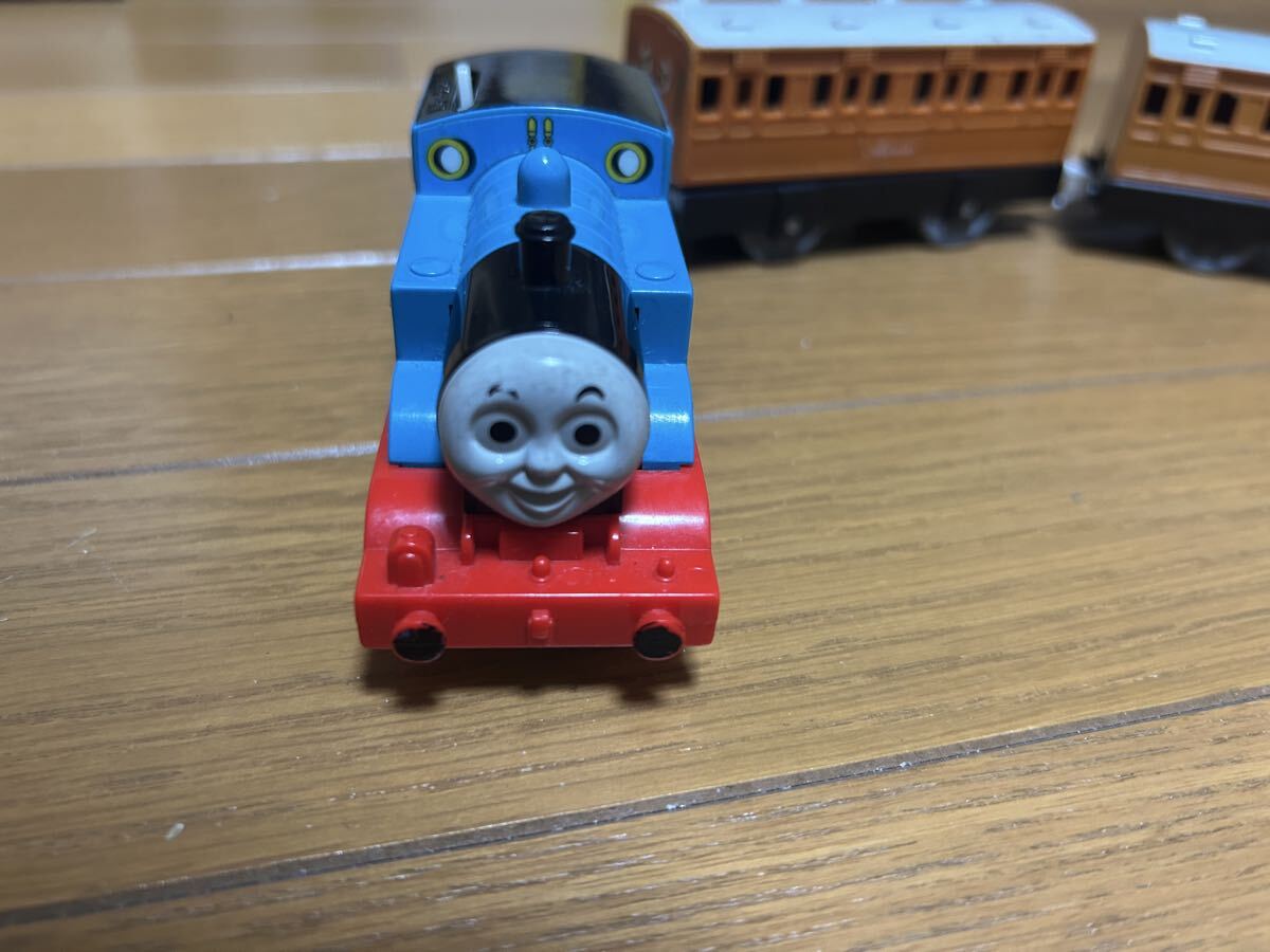  Plarail локомотив Thomas первое поколение ..... Thomas 