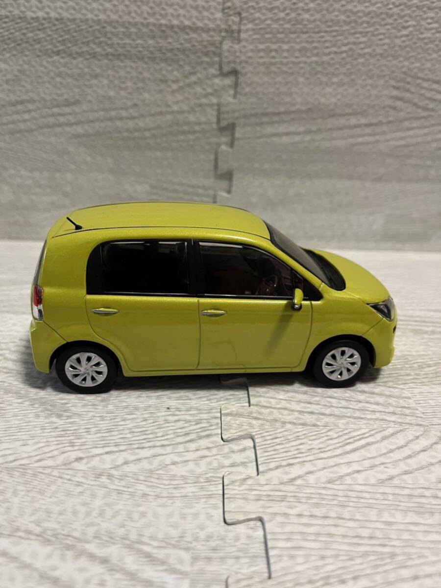 1/30 トヨタ スペイド SPADE 非売品 カラーサンプル ミニカー シトラスマイカメタリック_画像3