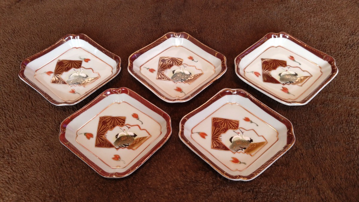 старый Imari Imari . форма тарелка цветная роспись фарфор с золотой росписью журавль. map поставка со склада 5 покупатель старый Imari Imari . форма тарелка цветная роспись фарфор с золотой росписью журавль. map поставка со склада 5 покупатель