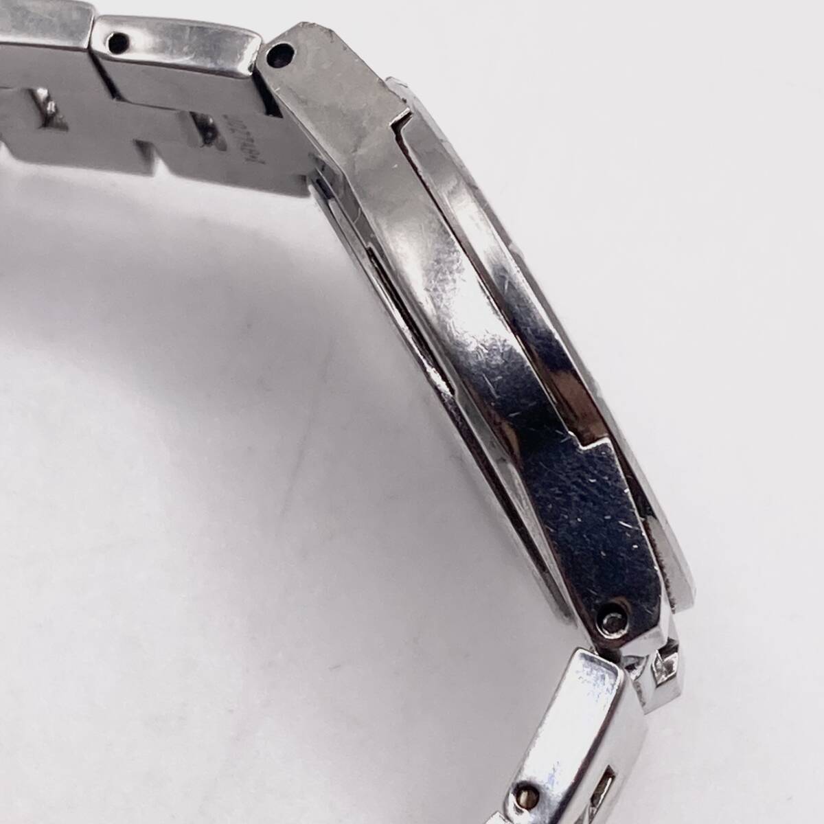 #17580　SEIKO セイコー LUKIA ルキア 7N82-0620 腕時計 アナログ クオーツ 3針 カレンダー レッド文字盤 メタルバンド 動作未確認/現状品_画像7