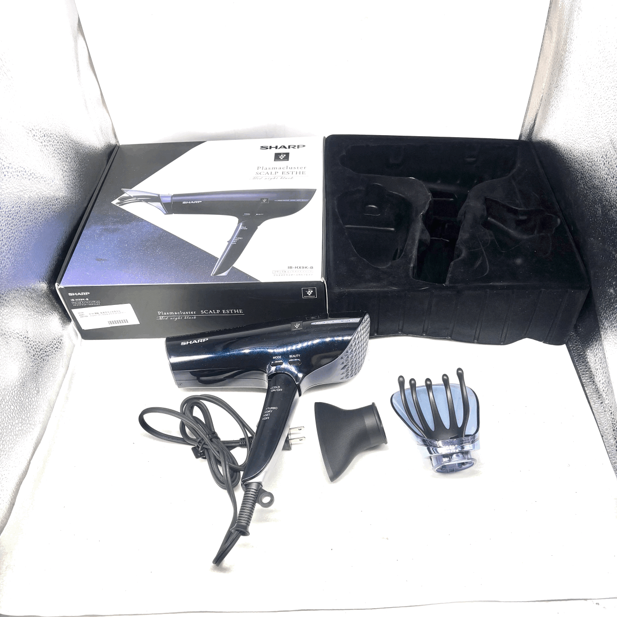 1円スタート 【超希少な美品】動作確認済み SHARP シャープ ドライヤー プラズマクラスター 搭載 スカルプエステ ブラック IB-HX9K-B_画像3