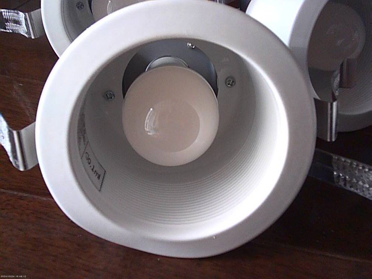 東芝ライテック LEDD-27002 Ｅ１７Φ８５ ＬＥＤ光源交換形ダウンライト 4個セット_画像2