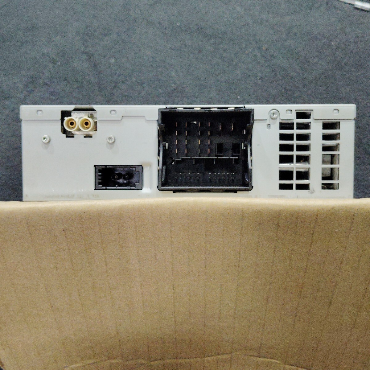 アウディ純正 ラジオチューナー 4G0 035 083 _画像6