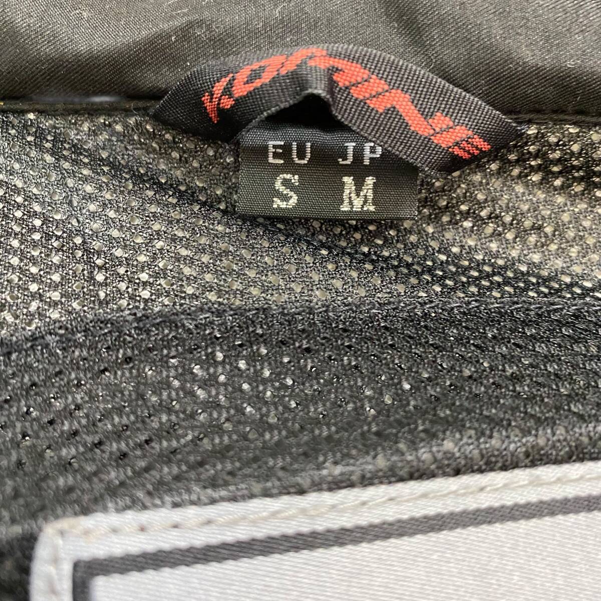 【即決】 KOMINE コミネ JK-030 エアストリームメッシュジャケット 黒・銀色系 ブラック・シルバー系 Ｍサイズ 23895-100_画像3