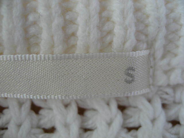 超美品　GU　ジーユー　ワイドボクシーセーター　オフホワイト　S　丈短め　大きめ　ゆったり　コットン　匿名配送230円～_画像7