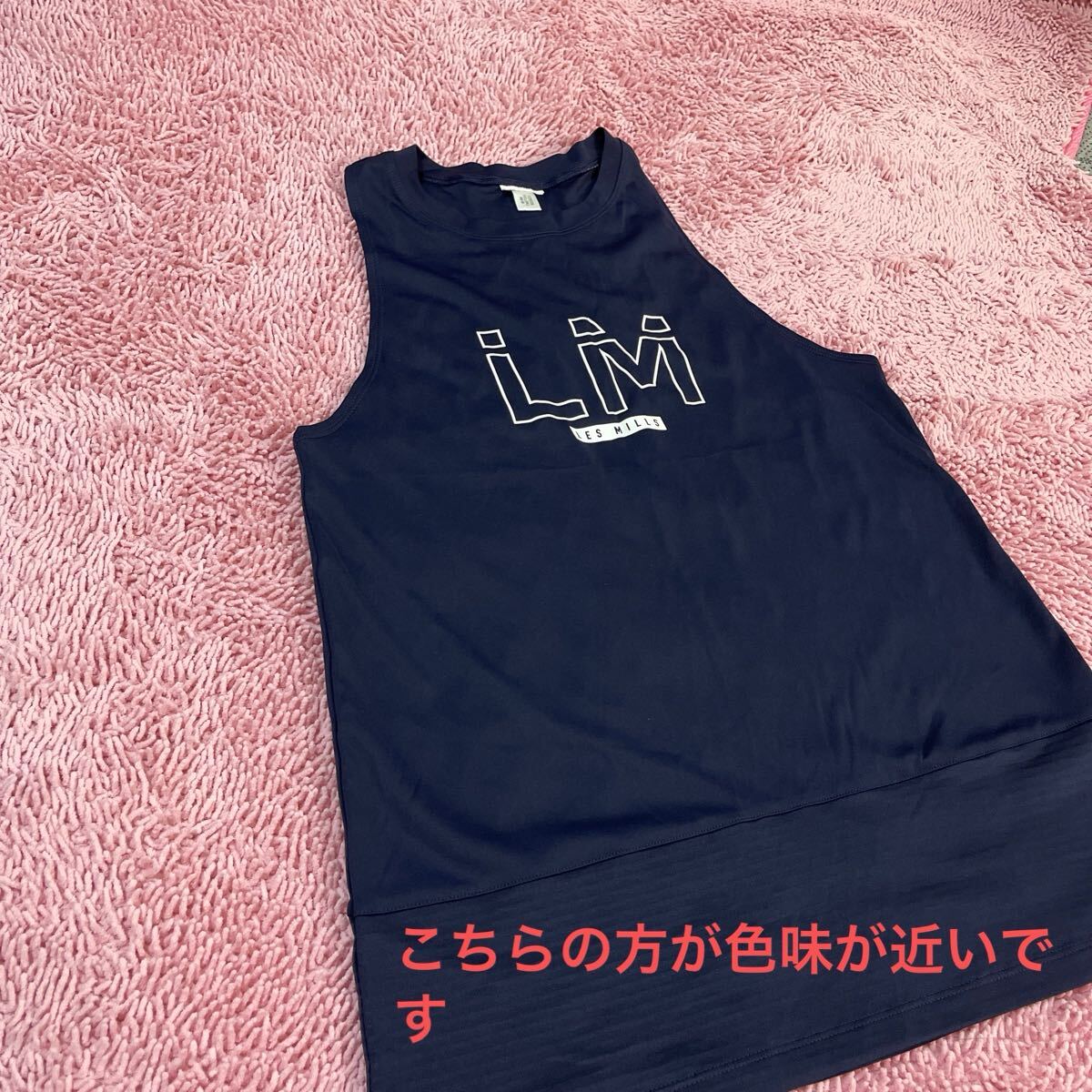【タグ切り】リーボック　LESMILLS レズミルズ　タンクトップ　スポーツウェア　ヨガウェア　ダンスウェア　訳あり　M〜Lサイズくらい_画像2