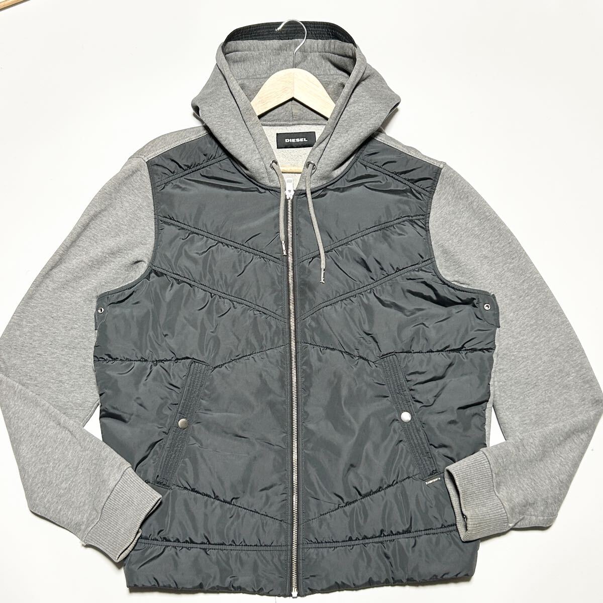 希少!大きいサイズ/XXL相当★DIESEL ディーゼル ハイブリッドダウンパーカー 切替 ブルゾン ジャケット メンズ アウター 中綿 秋冬 フード_画像2
