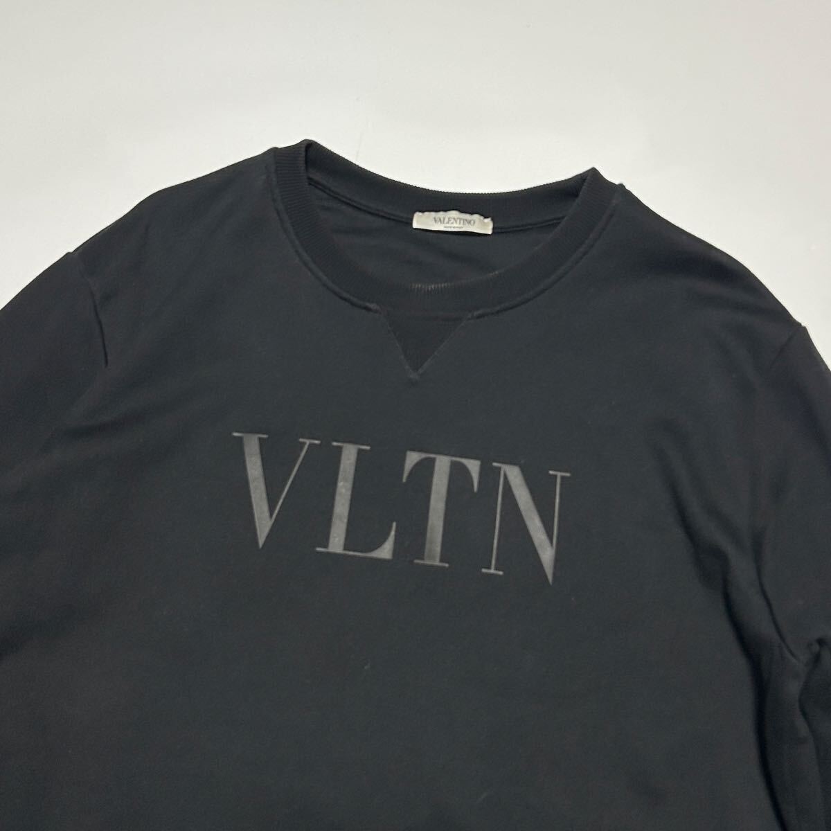 極美品/L相当★現行★VALENTINO ヴァレンティノ VLTNロゴ プリント トレーナー スウェット 黒 ブラック 185/96A クルーネック メンズ 希少_画像2