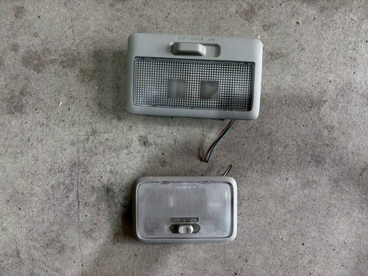 スズキ　スペーシア　MK42S　純正　ルームランプ_画像1