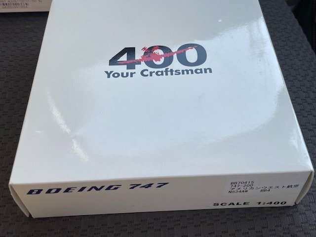 Your Craftsman 400　1/400　アメリカンウエスト航空　B747-200　N534AW BB4　BB70415　used 美品_画像1