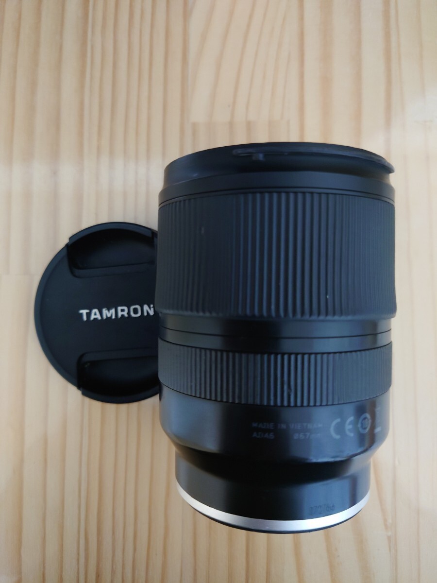 ★実用美品★ TAMRON タムロン 17-28mm F2.8 DiⅢ RXD A046 ソニー用_画像3