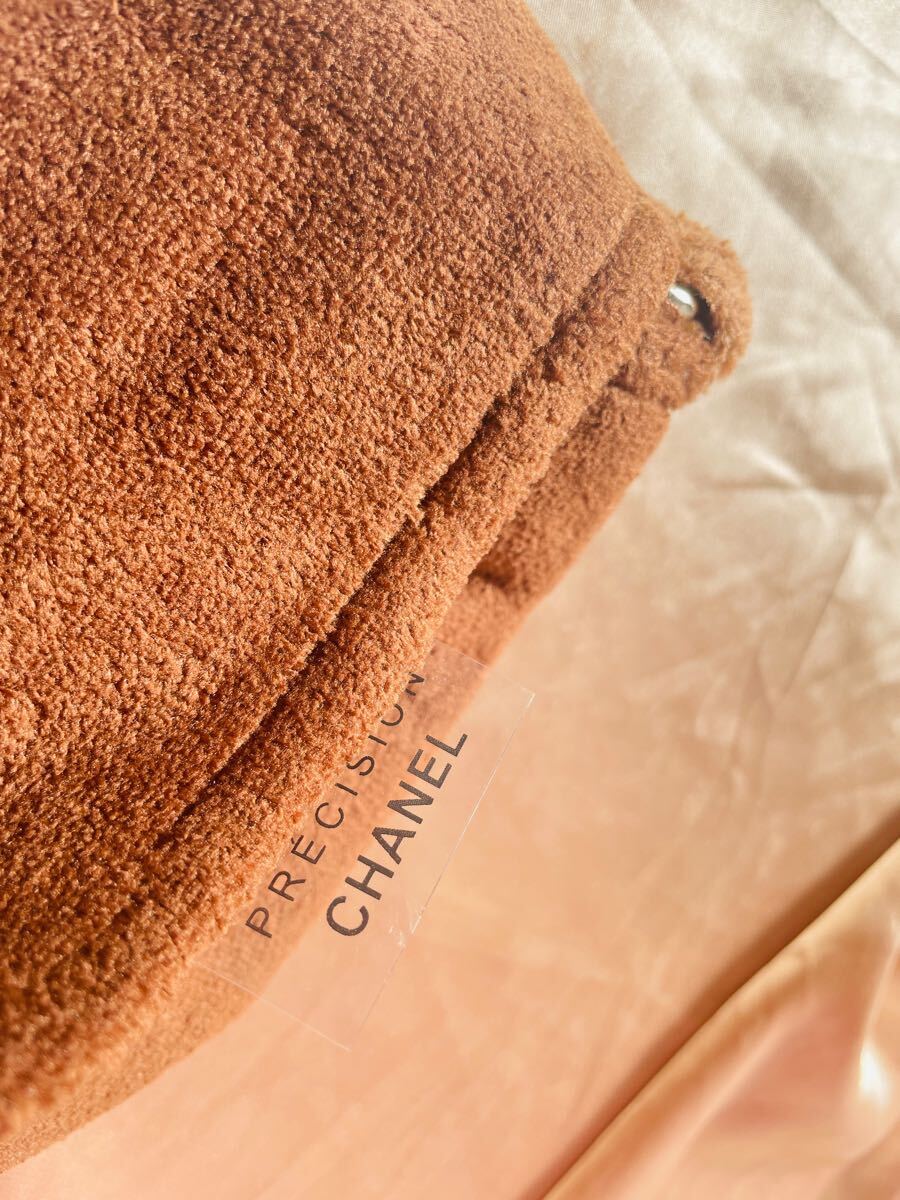 送料無料 斜め掛け CHANEL シャネル　ノベルティ メッセンジャー ショルダーバッグ　ココマーク　カジュアル　未使用　BROWNブラウン_画像2