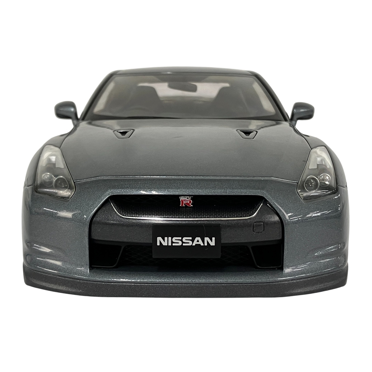 AUTOart 1/18 日産 GT-R R35 ミニカー 中古Y10544630_画像4