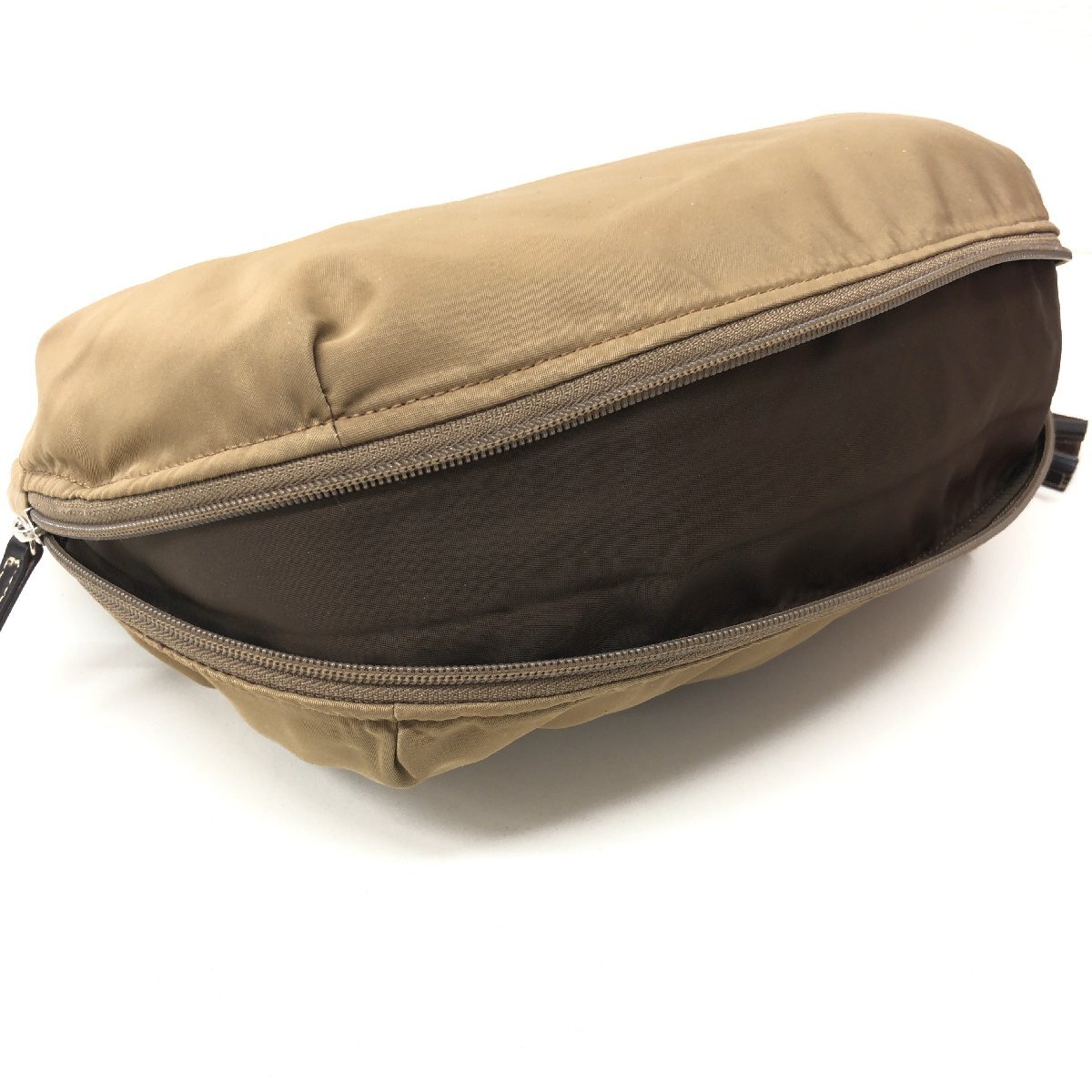 ●美品 LA BAGAGERIE ラバガジェリー 定価15,400円 ターンロック ホーボーバッグ カーキ系 ワンハンドル ショルダーバッグ ハンドバッグ_画像6