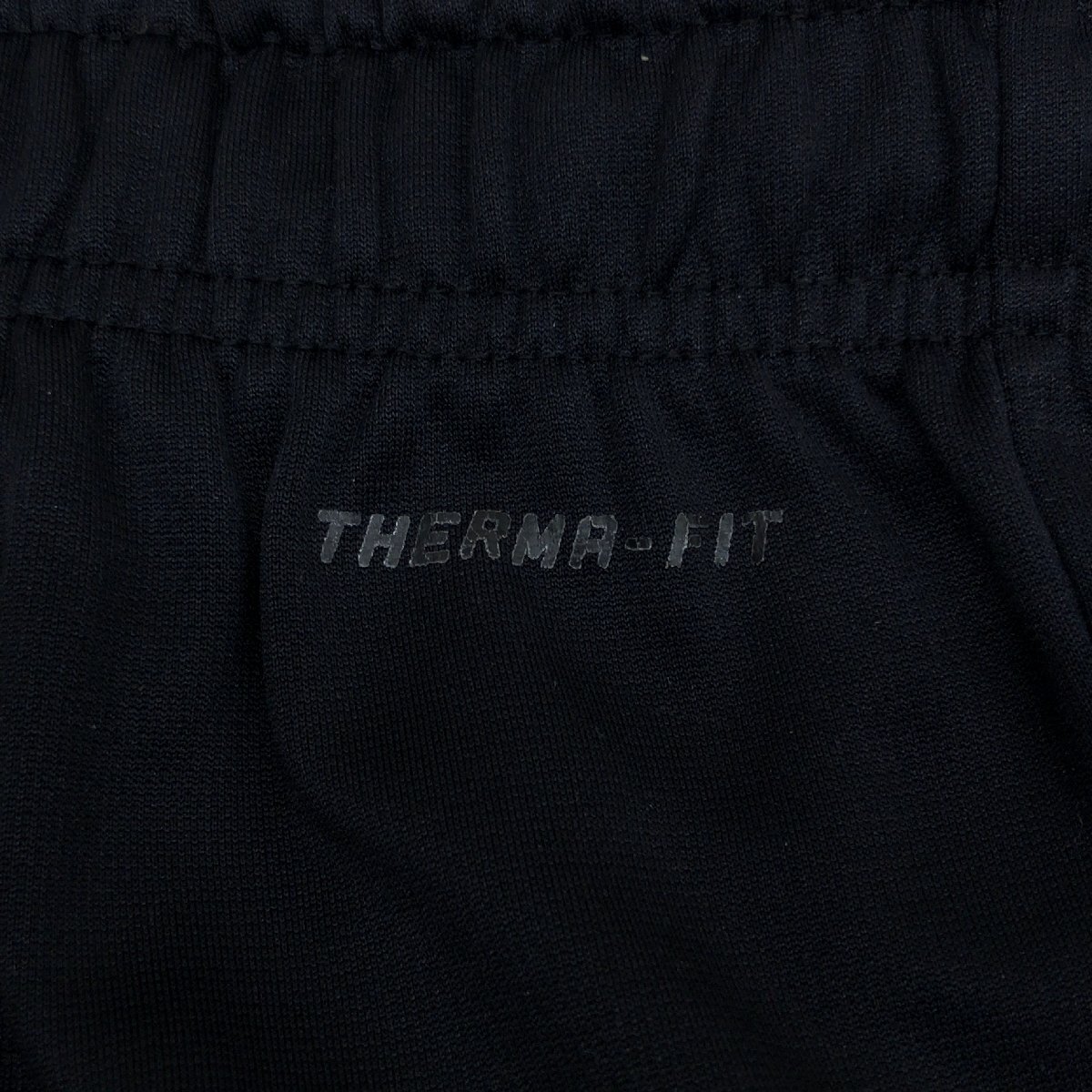 ●NIKE ナイキ THERMA-FIT ロゴ刺繍 裏起毛 ジャージ トレーニングパンツ M 黒 ブラック トラックパンツ ウォームアップ スポーツ メンズ_画像5