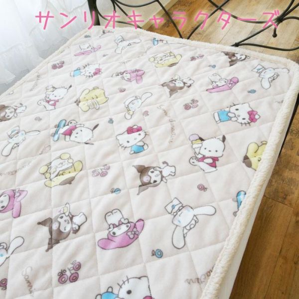 送料無料(北海道・沖縄別途)シングル 約100×205cm サンリオキャラクターズフチボア素材あったかカワイイ敷きパッド OS2_画像1