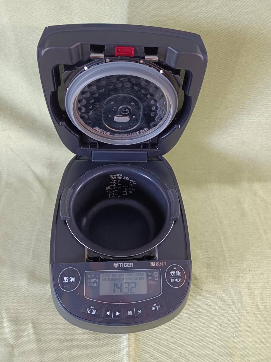 VDAJB★都　TIGER　タイガー　圧力IHジャー　炊飯器　JPV-T100　2024年製_画像4