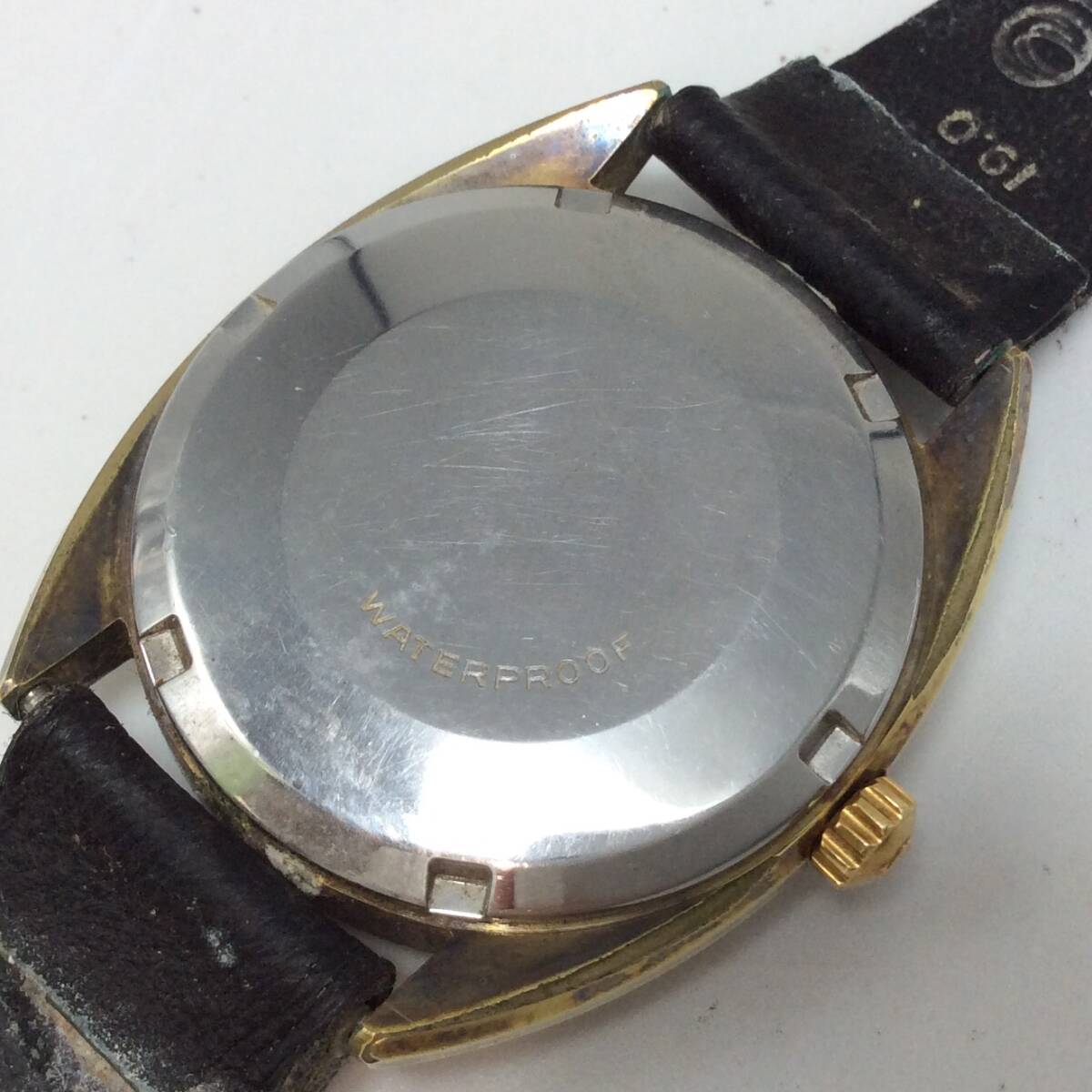 EE81△【AT/稼働】腕時計 OMEGA オメガ DE VILLE デビル 自動巻き 3針 ゴールドカラー 現状品 ※社外ベルト_画像9