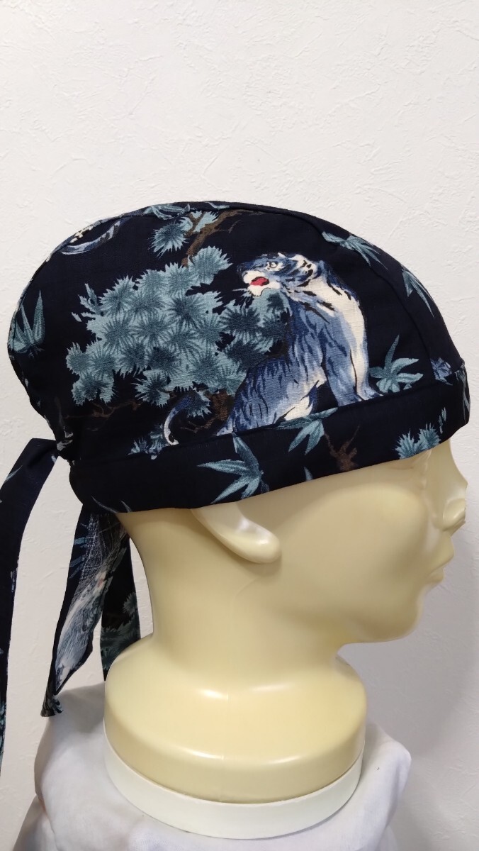 * бандана колпак * ручная работа мир рисунок тигр сосна . темно-синий 