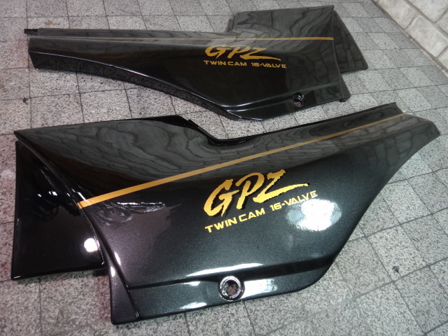 ●絶版美部品【ＧＰＺ９００Ｒ】 Ａ１４カラー 外裝セット ●