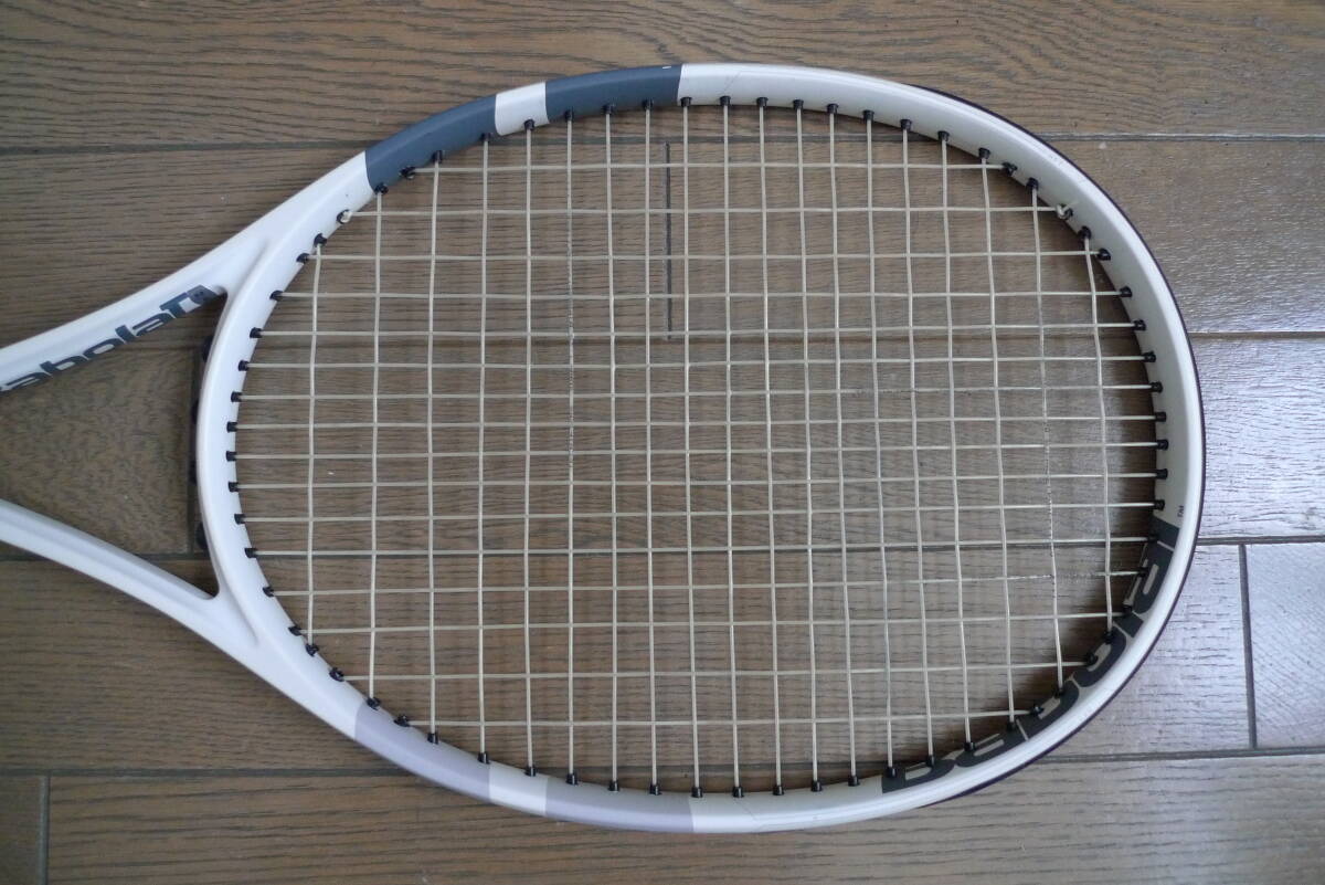 バボラ ピュアストライク Babolat PURE STRIKE 100 2017年 G2 _画像3