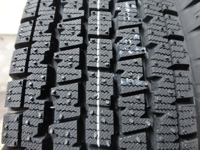 【即決あり】日本製　● ◇ 新品 ブリヂストン W300 145/80R12 80/78N LT 4本 2024年製 ◇ ！発送先が会社宛に限り送料無料！ スタッドレス_画像2