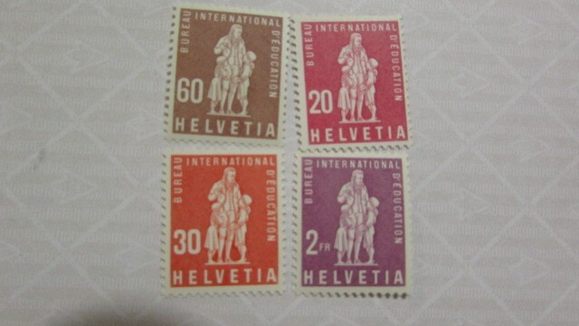 123 スイス BIE/IBE - 国際教育局;イヴェルドンのペスタロッチ記念碑 4種完 1958-09-22_画像1