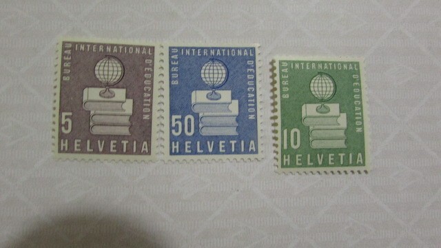 123 スイス BIE/IBE - 国際教育局;グローブ・アンド・ブックス 3種完 1958-09-22_画像1
