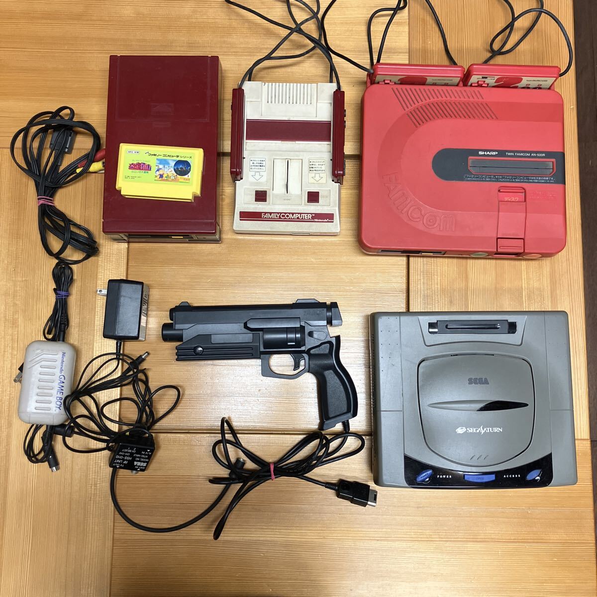 【ジャンク】ツインファミコン AN-500R ファミコン ディスクシステム ACアダプター SEGAバーチャガン ケーブル類 迷宮組曲ミクロの大冒険_画像1