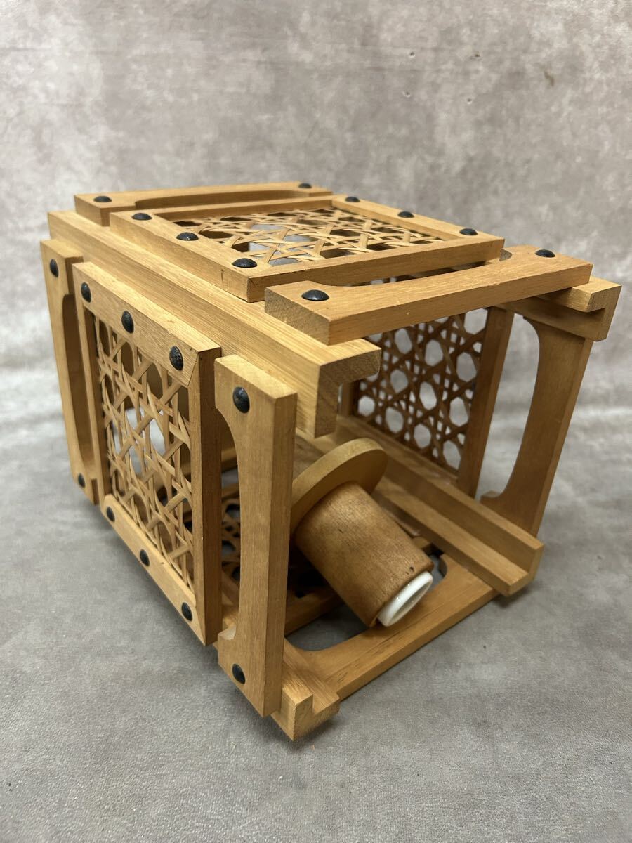 和風 ペンダントライト 竹ひごで装飾 木製 インテリア 電気 ライト 間接照明 廊下 玄関 トイレ 竹細工 吊り下げ 照明 レトロ_画像7